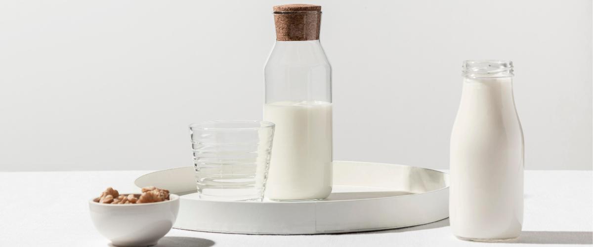 mleko w butelce - jakie mleko wybrać
