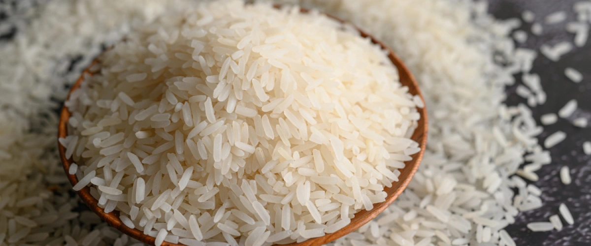 Miska z białym ryżem
