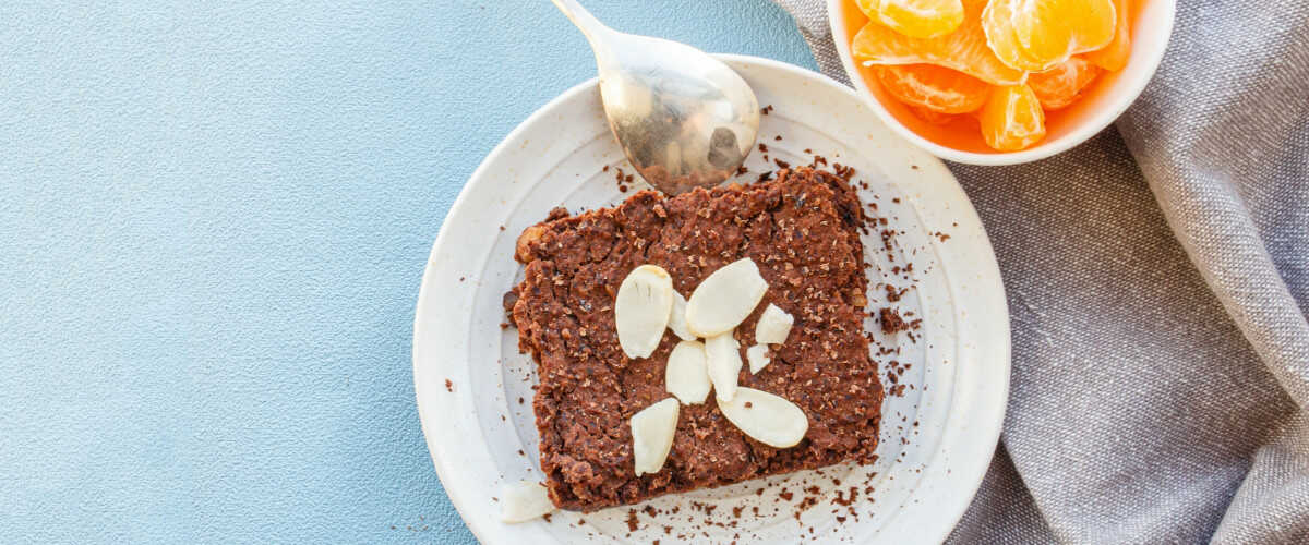 fasolowe brownie z migdałami i mandarynki 