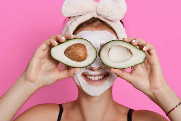 maseczka z awokado - domowe kosmetyki 