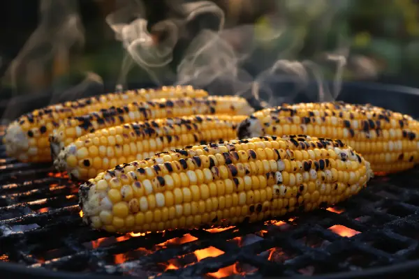 kalorie grillowanej kolby kukurydzy