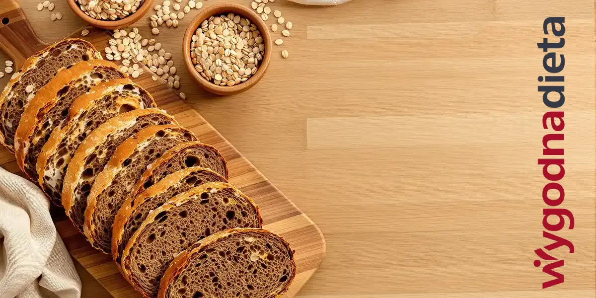 produkty pełnoziarniste: płatki owsiane i chleb
