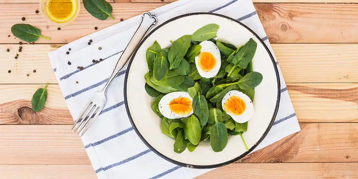Dieta jajeczna jest bardzo monotonna i niskokaloryczna, dlatego po powrocie do dawnych nawyków istnieje duże ryzyko efektu jojo.