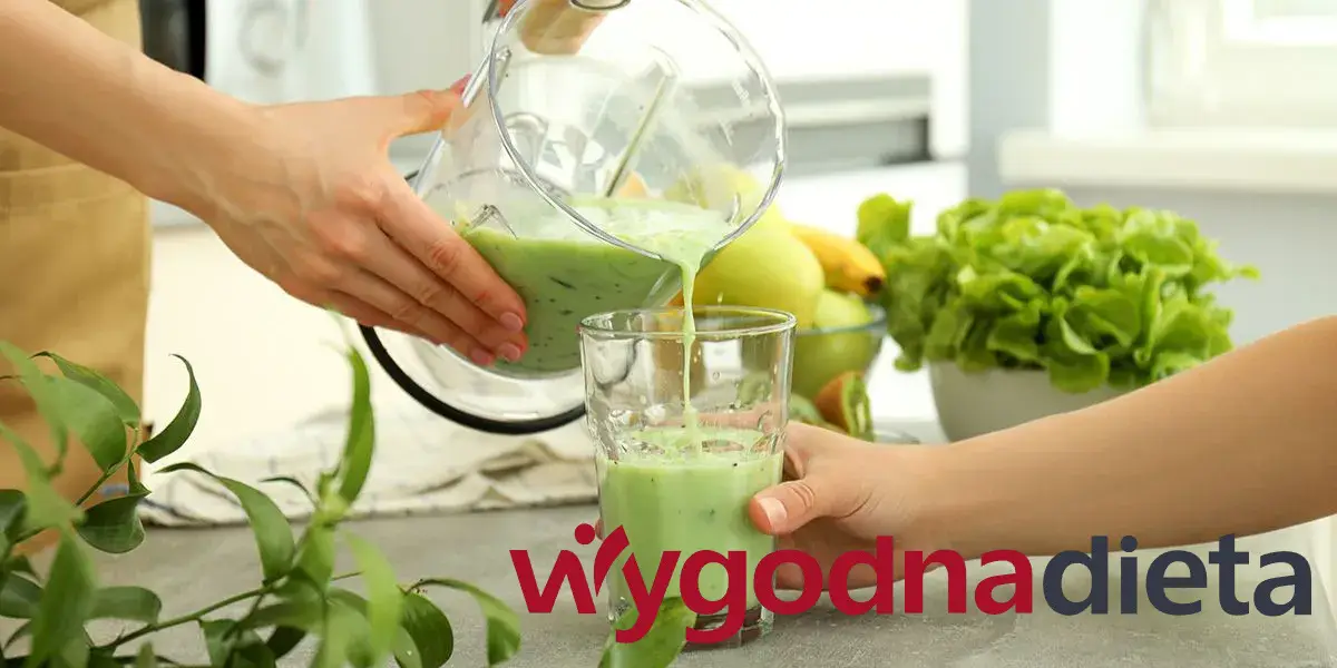 zielony koktajl z blendera