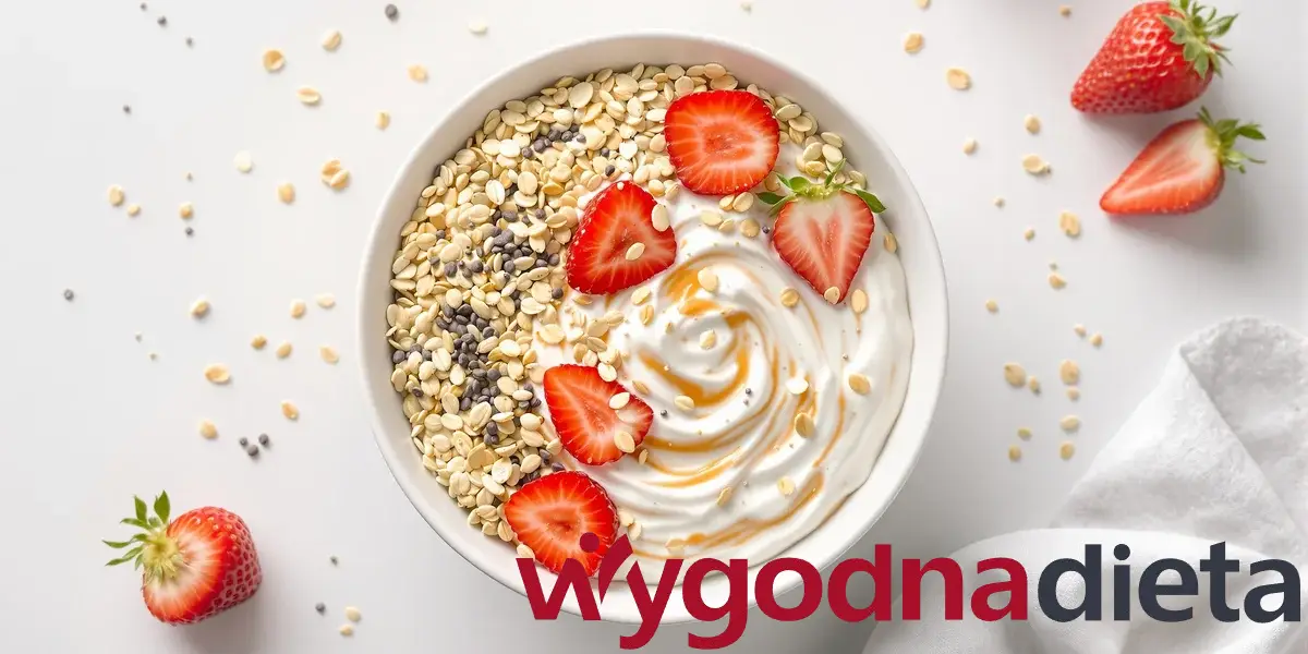 owsianka na jogurcie z truskawkami