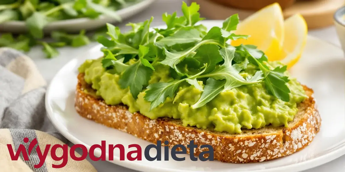 kanapki z pastą z awokado