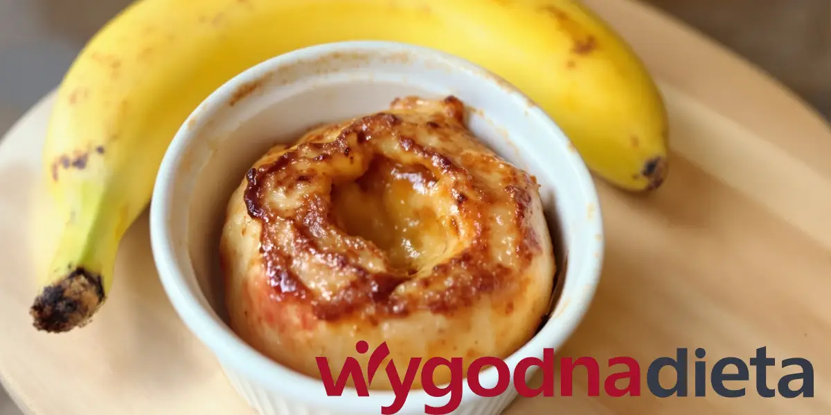 jabłko pieczone w piekarniku z bananem