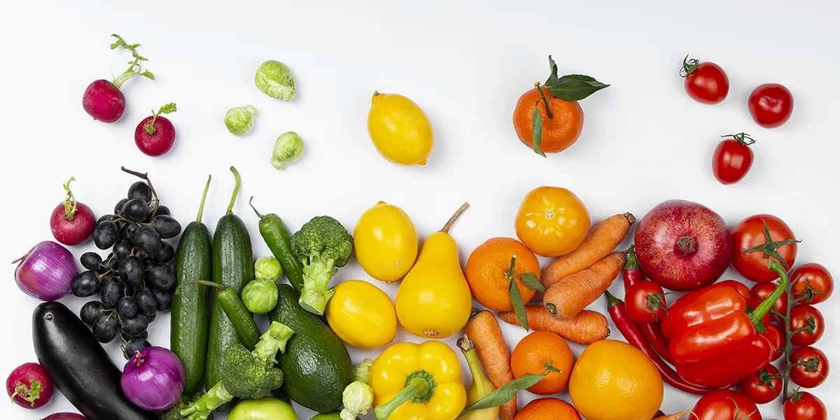 warzywa i owoce są ważnym elementem diety na zaparcia