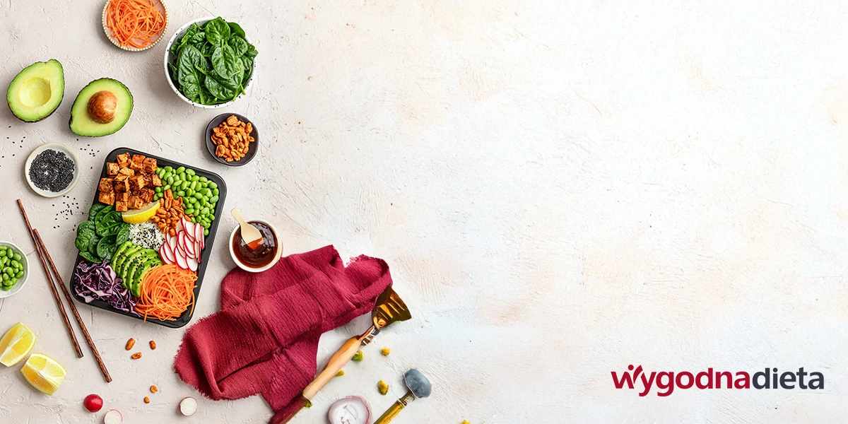 widok z góry na bowl z diety pudełkowej