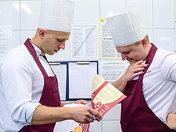 Chefs of wygodnadieta dietary catering company during arranging the menu